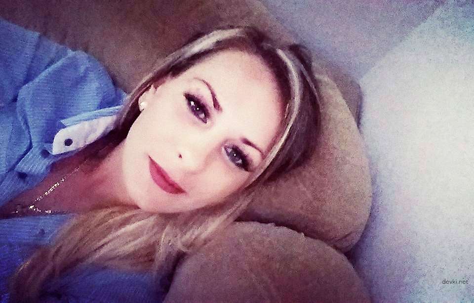 Mature Woman's Private Amateur Porn Photo - Explicit MILF Selfies