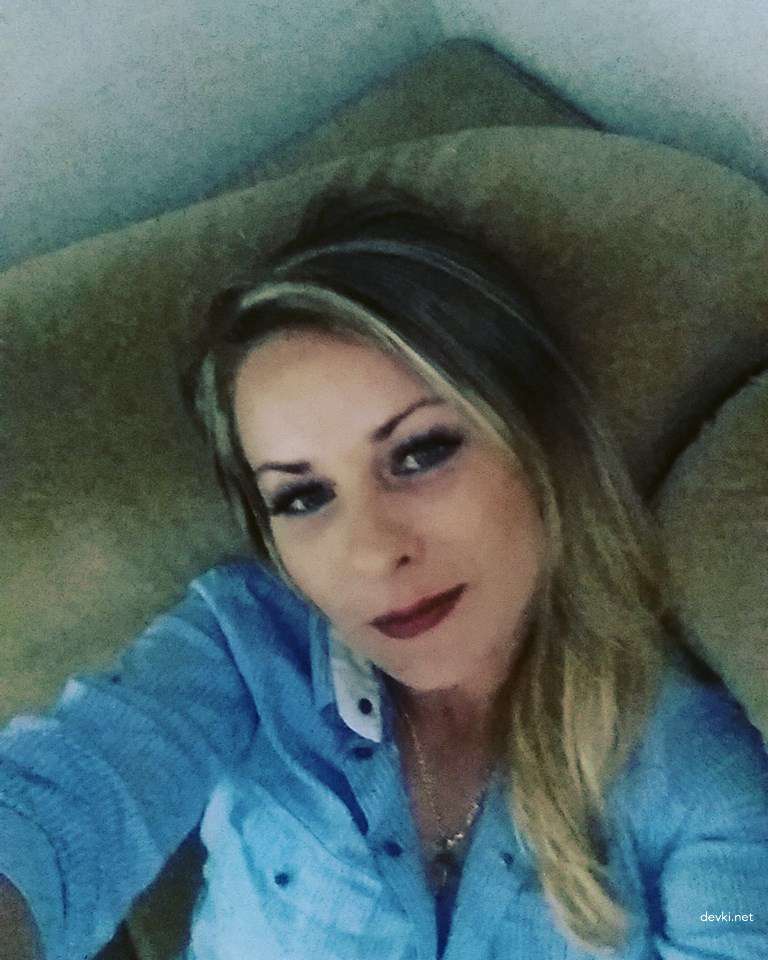 Mature Woman's Private Amateur Porn Photo - Explicit MILF Selfies