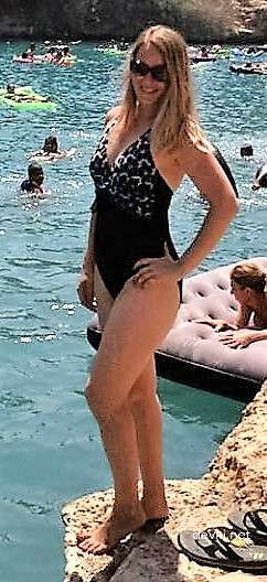 Mature Woman's Private Amateur Porn Photo - Explicit MILF Selfies