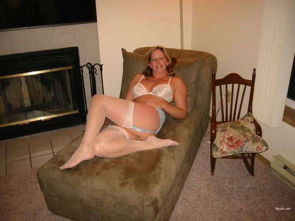 Amateur Roommate Porn Pics: Explicit Shared Living XXX Photos