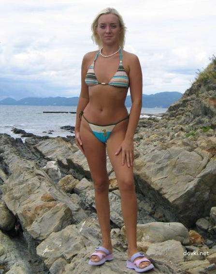 Explicit Amateur Outdoor Wife Photo - Private Wife Photo in Nature