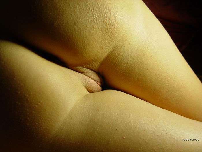 Slender woman having explicit sex - Amateur porn photo