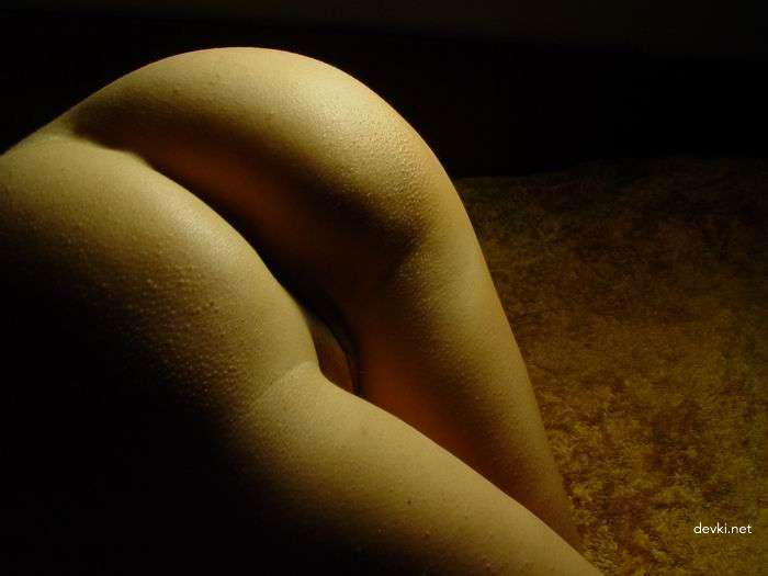 Slender woman having explicit sex - Amateur porn photo