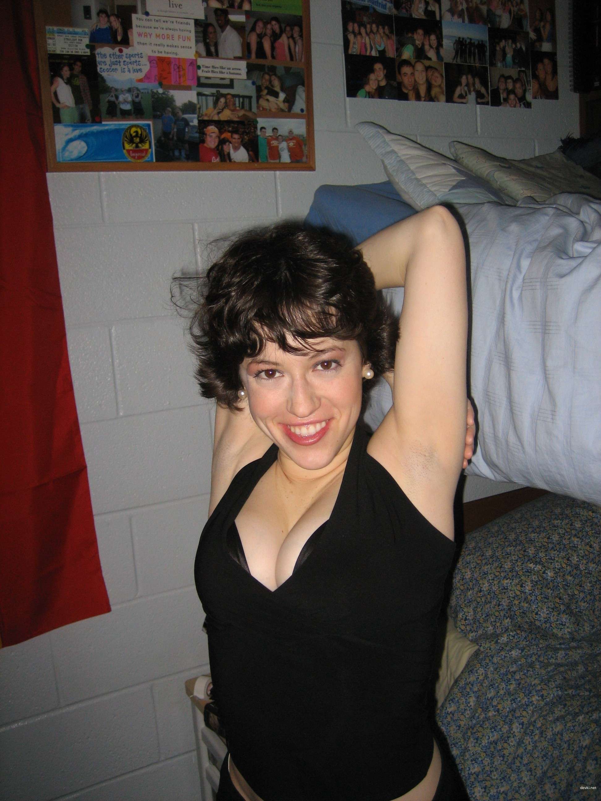 Brunette's Homemade Porn Album: Explicit Amateur Sex Photos