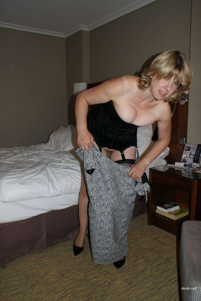 Domineering Lady Dominates in Amateur Porn Part 2: Explicit Submission and Power Play