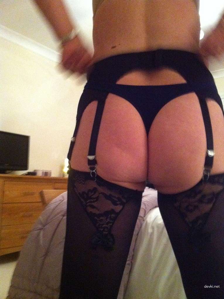 Domineering Lady Dominates in Amateur Porn Part 2: Explicit Submission and Power Play