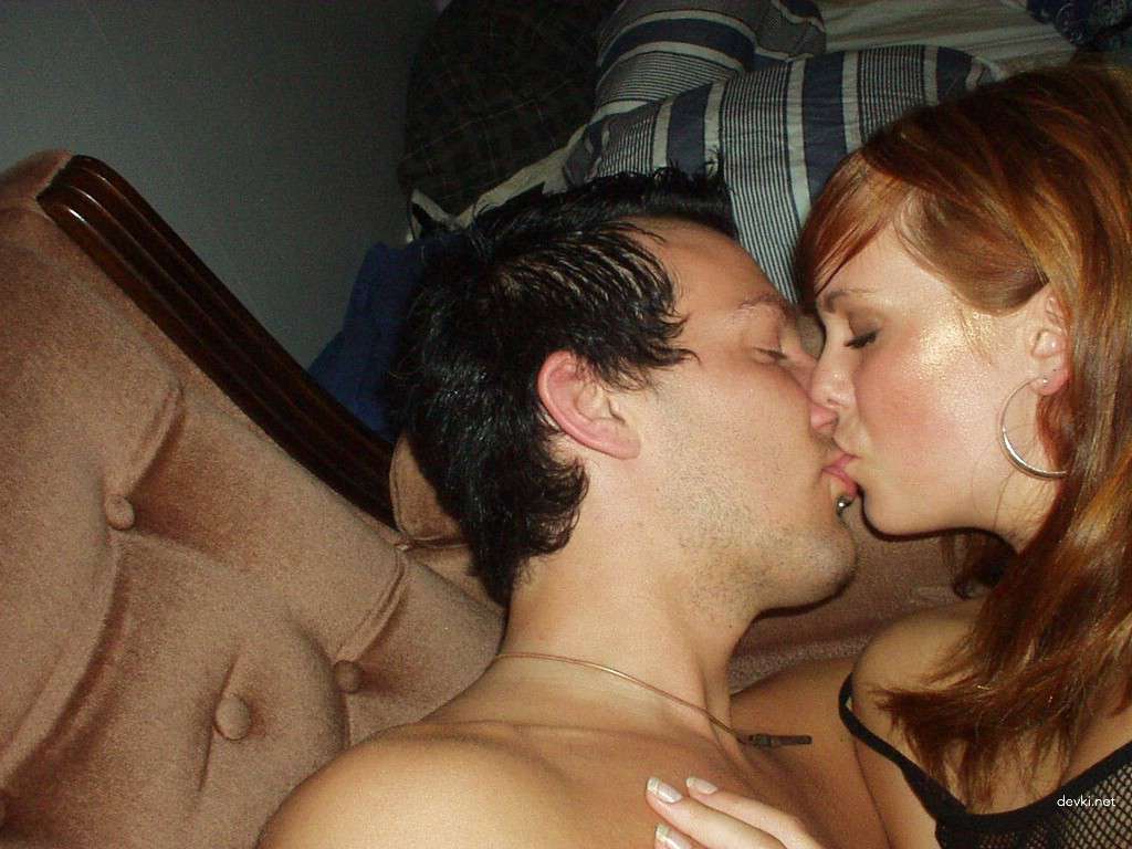 Redhead amateur babe naked - Explicit amateur porn photo shoot