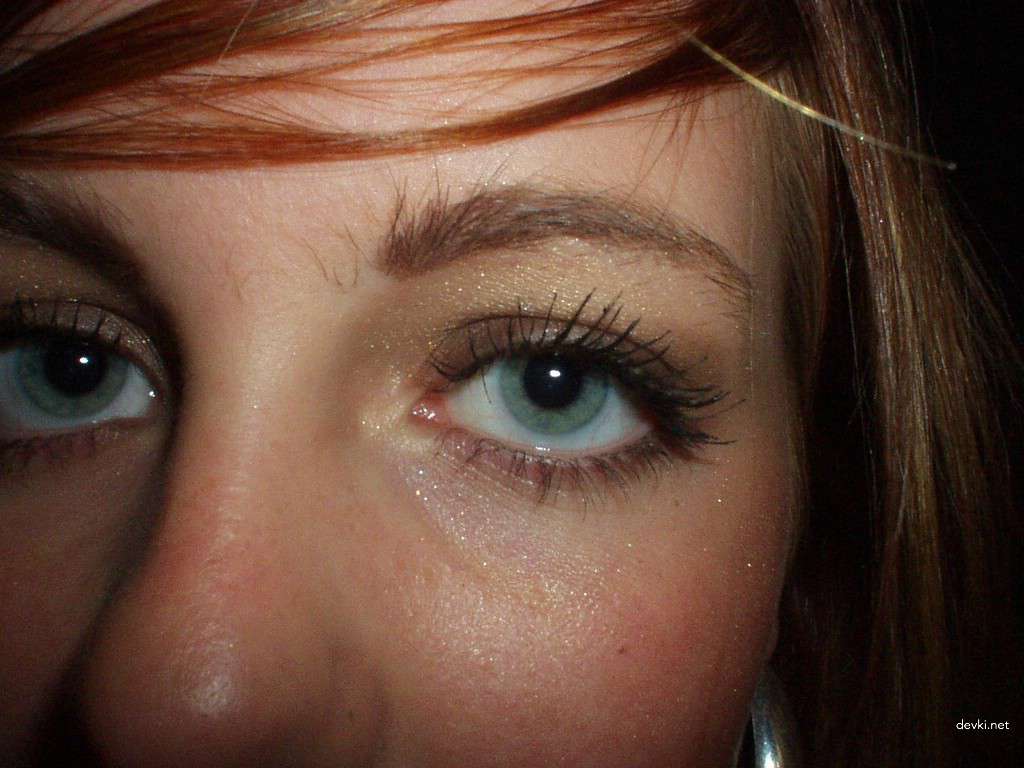 Redhead amateur babe naked - Explicit amateur porn photo shoot