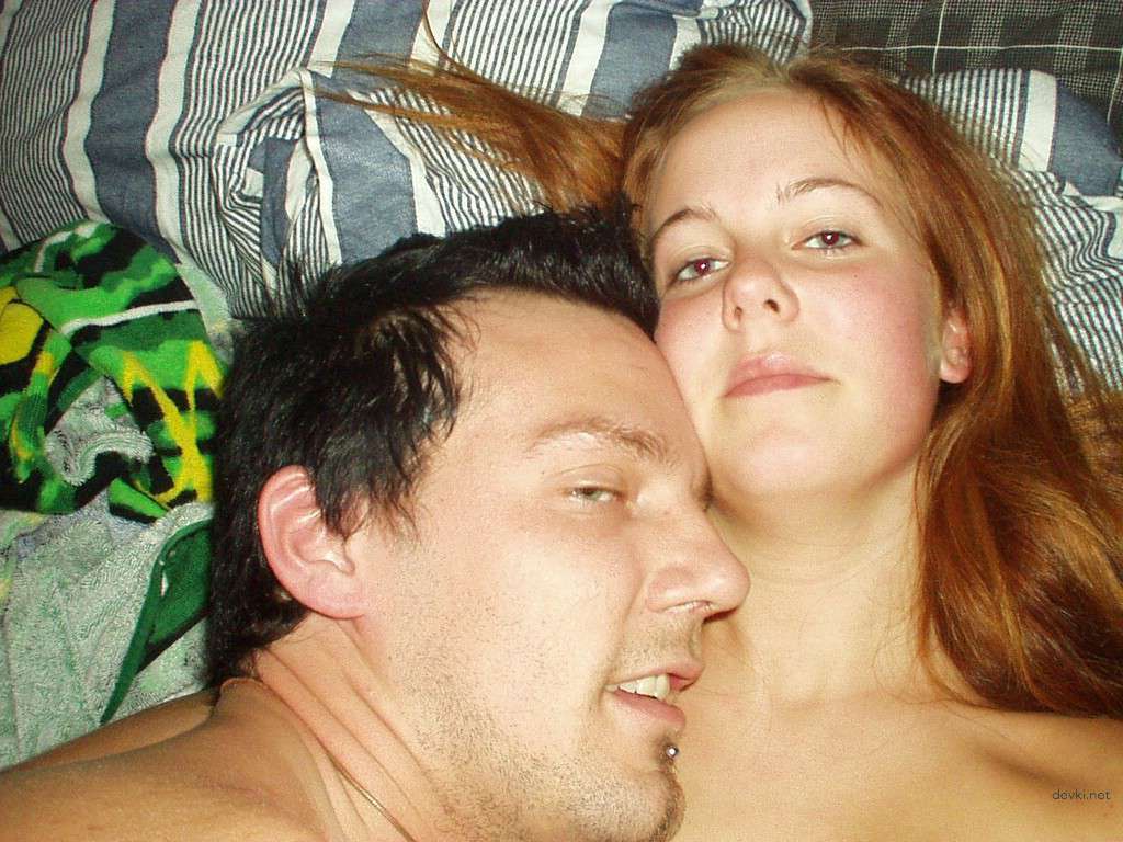 Redhead amateur babe naked - Explicit amateur porn photo shoot