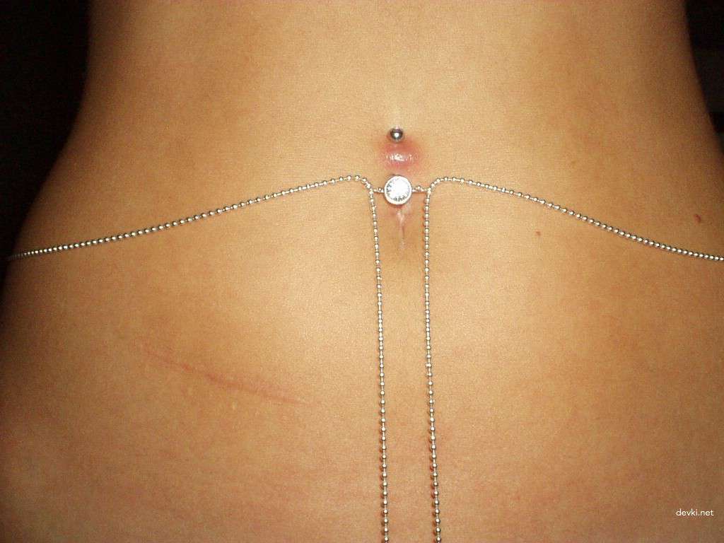 Redhead amateur babe naked - Explicit amateur porn photo shoot