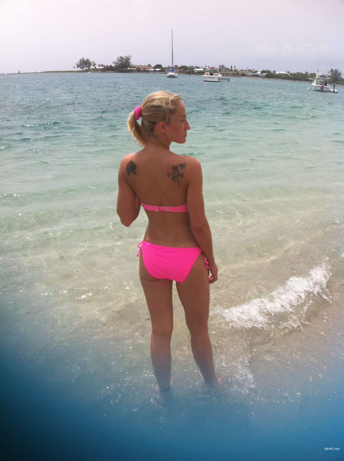 Two Naked Girlfriends in Explicit Amateur Porn Photoshoot