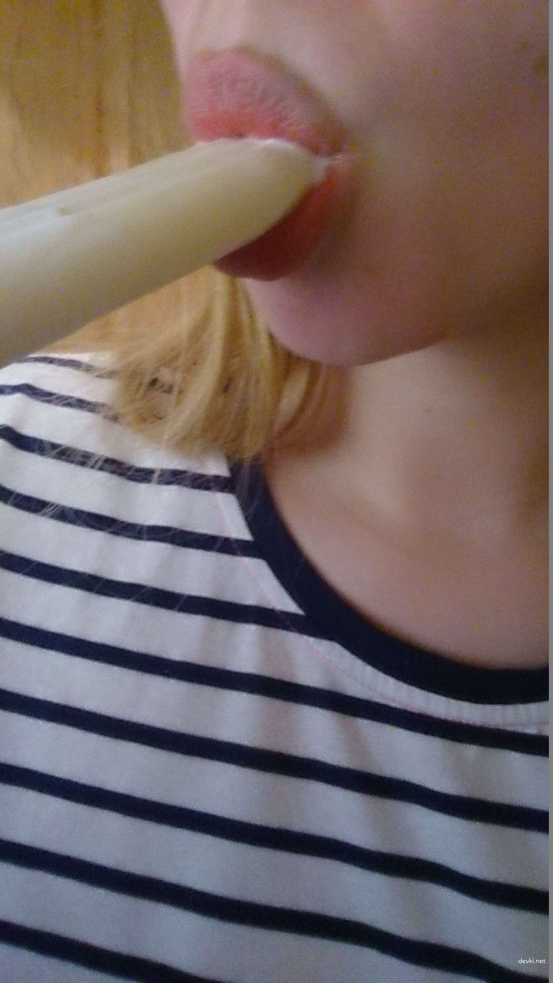 Blonde Amateur Strip Tease (Part 1) - Explicit Nude Photos