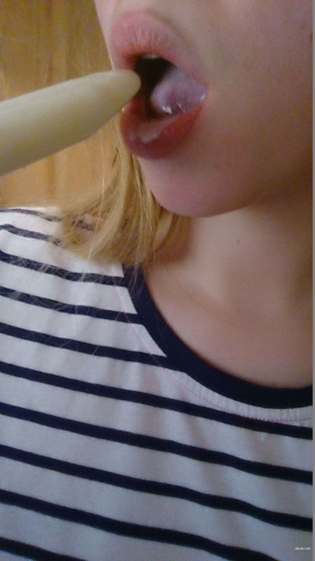 Blonde Amateur Strip Tease (Part 1) - Explicit Nude Photos