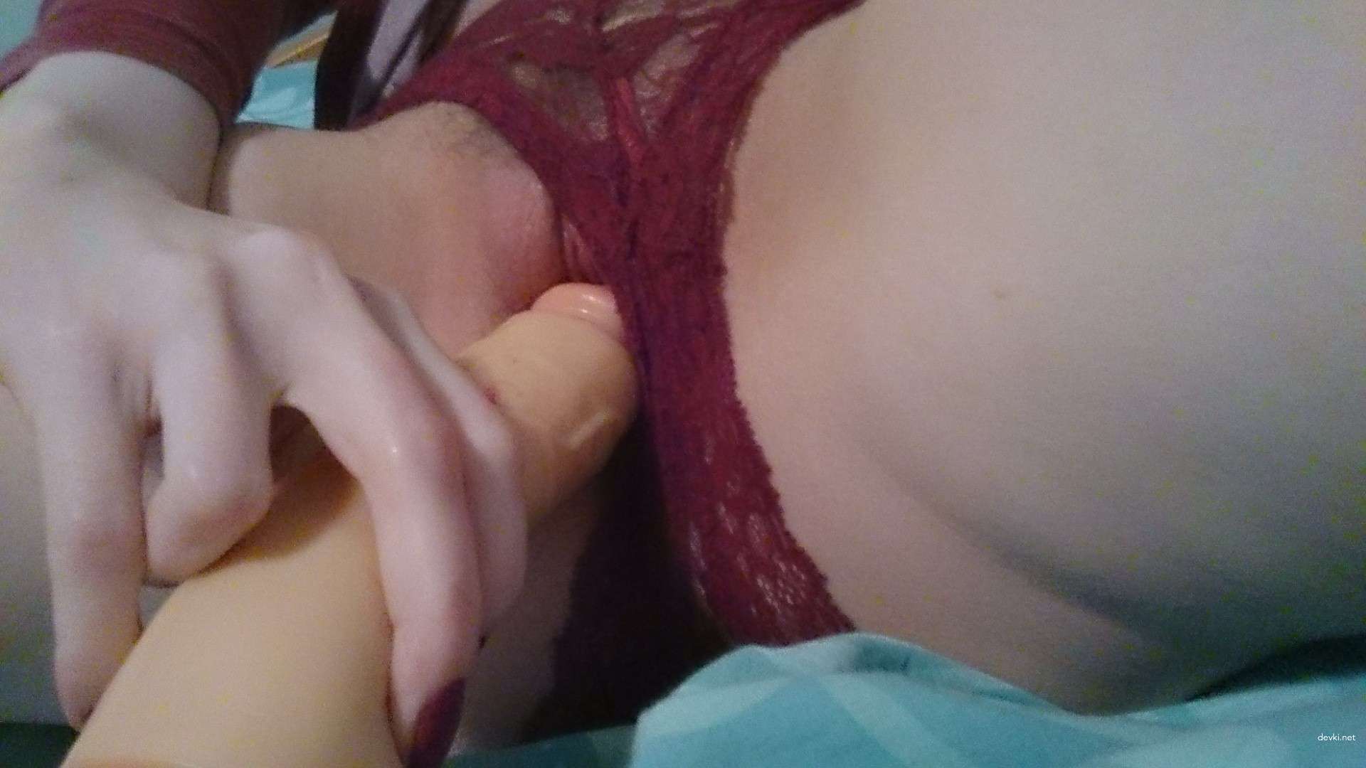 Blonde Amateur Strip Tease (Part 1) - Explicit Nude Photos