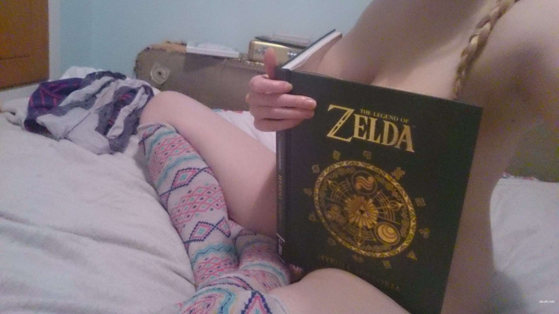 Blonde Amateur Striptease Part 5: Explicit XXX Photos