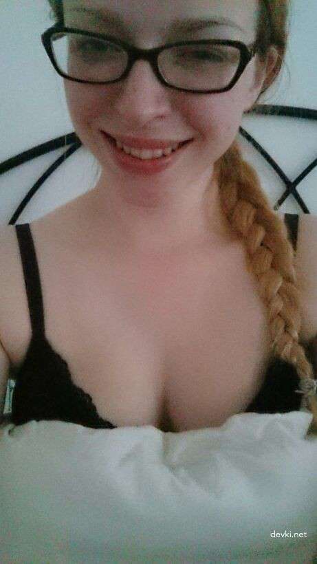 Blonde Amateur Striptease Part 5: Explicit XXX Photos