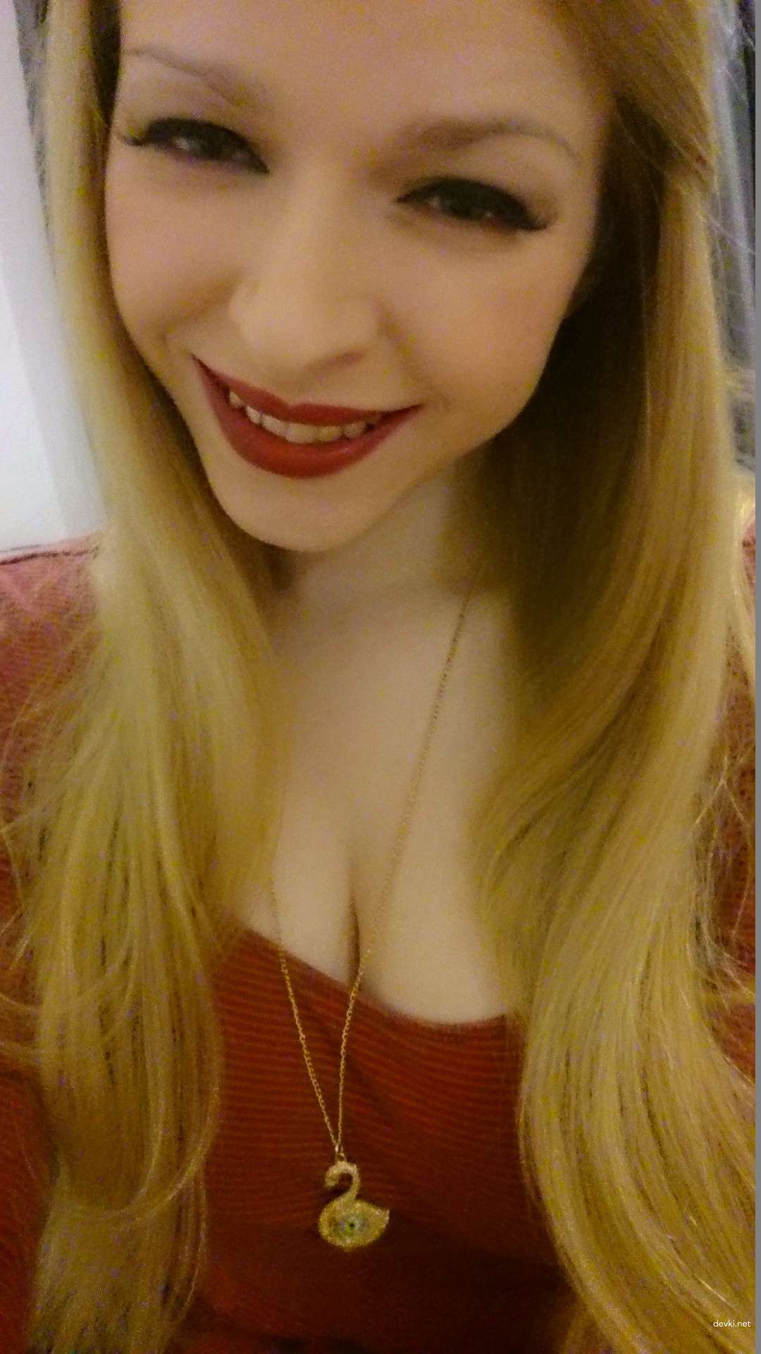 Blonde Amateur Striptease Part 5: Explicit XXX Photos