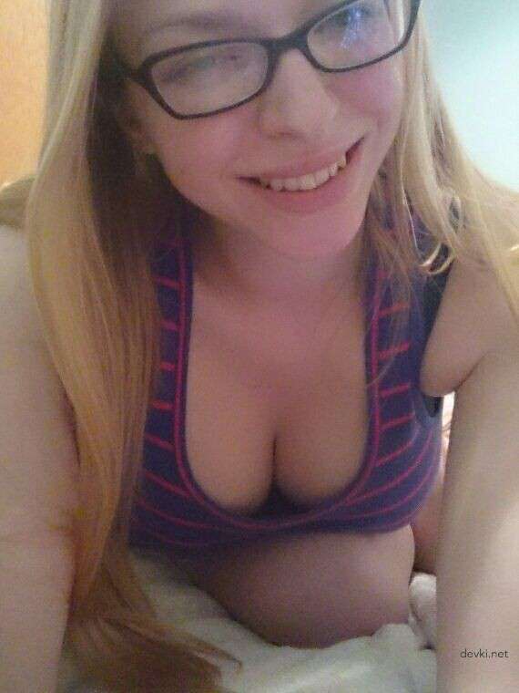 Blonde Amateur Striptease Part 5: Explicit XXX Photos