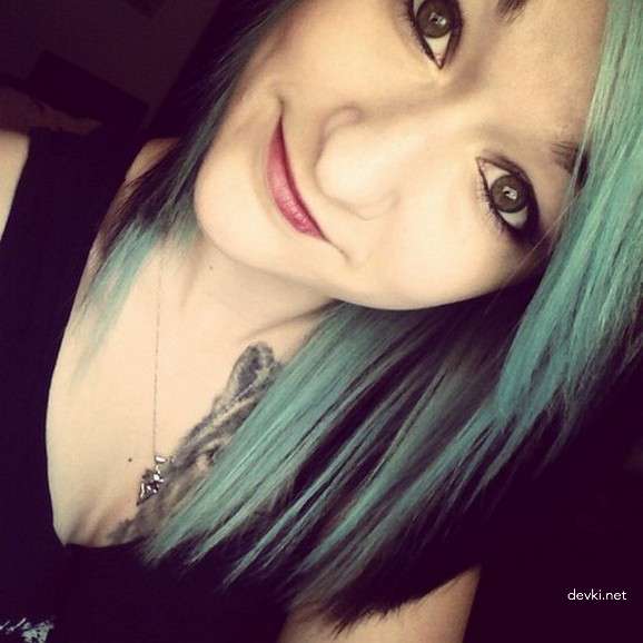 Emo Girl Deepthroats in Explicit Amateur Blowjob