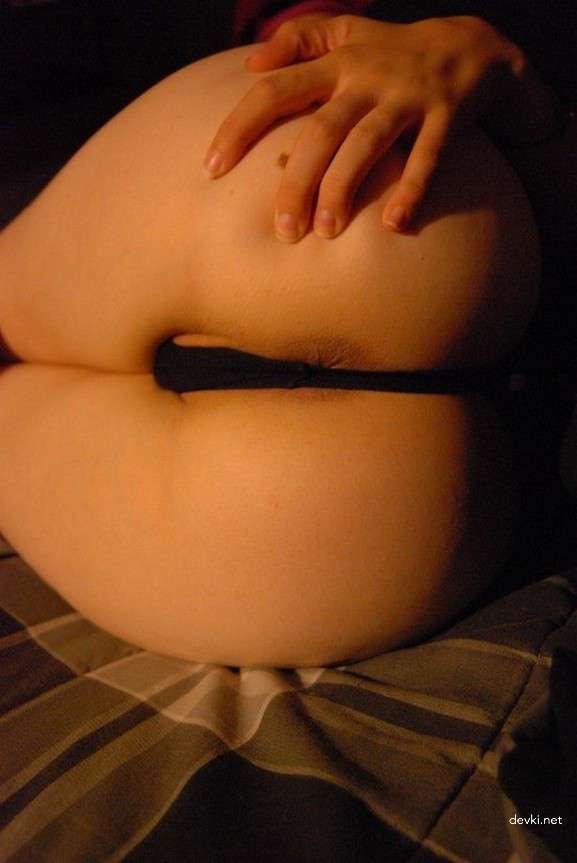 Emo Girl Deepthroats in Explicit Amateur Blowjob