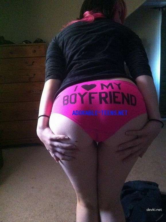 Emo Girl Deepthroats in Explicit Amateur Blowjob