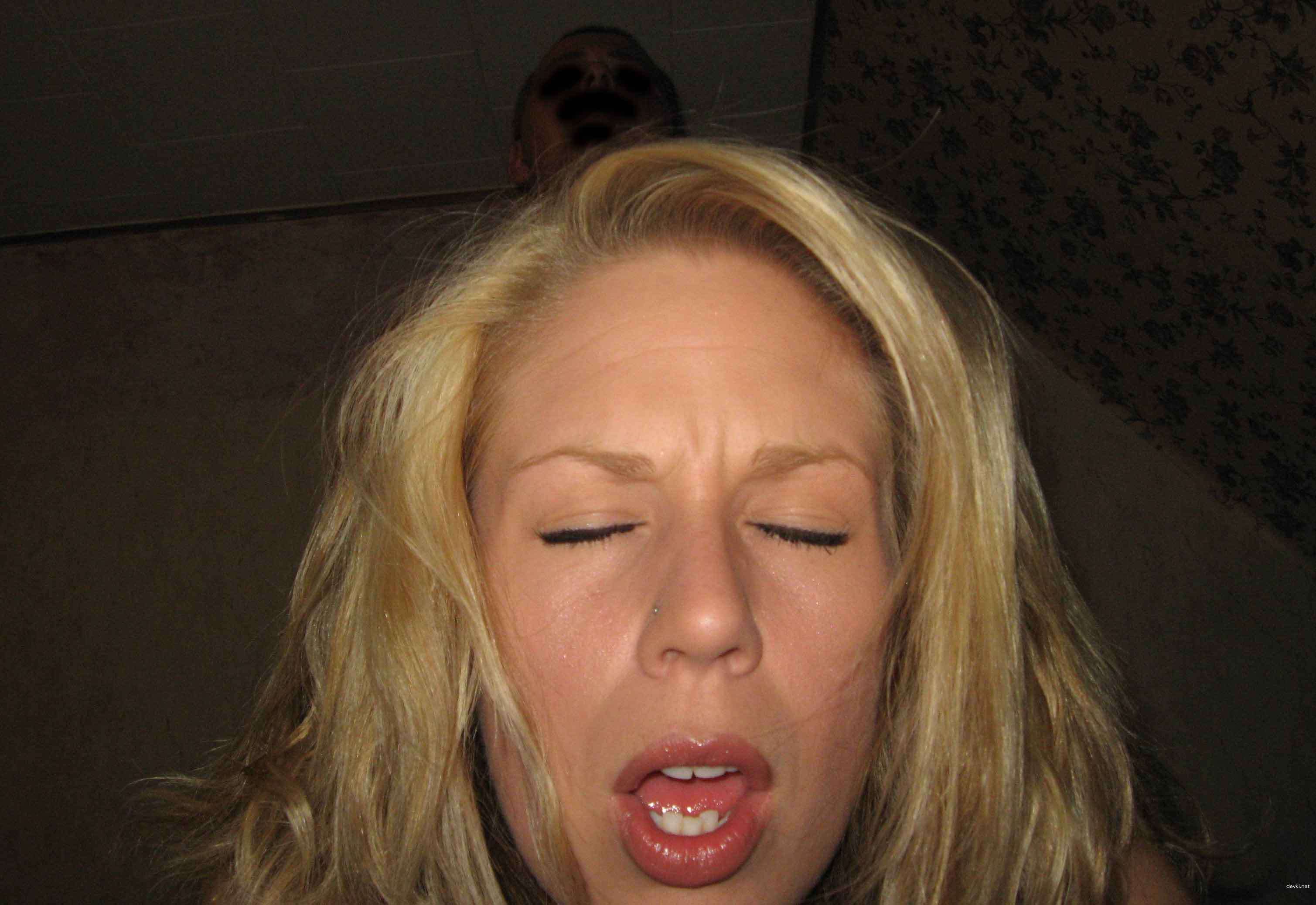 Amateur Woman Sex Photos: Explicit Homemade Porn Pics