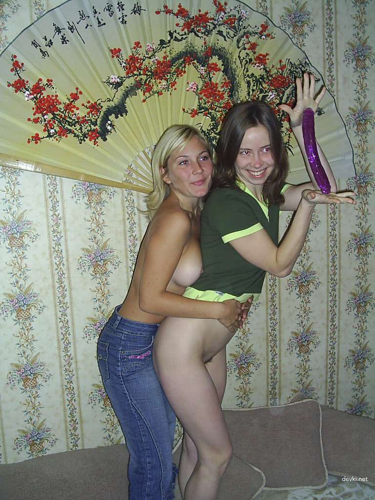 Family Porn Photo Album: Explicit Amateur XXX Pics