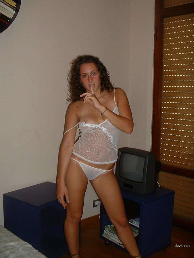 Amateur Porn Pics: Explicitly Submitted XXX Photos for Maximum Pleasure!