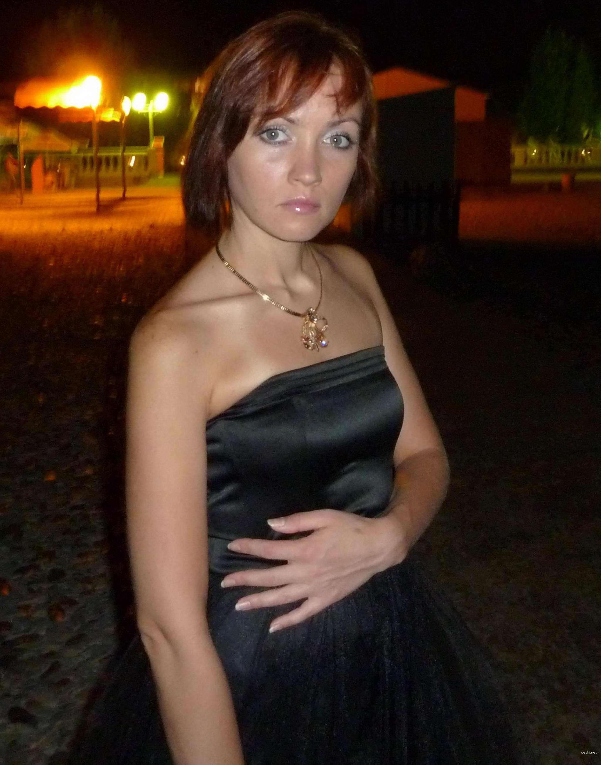 Amateur MILF's Explicit Homemade Photos - Busty Wife in XXX Action