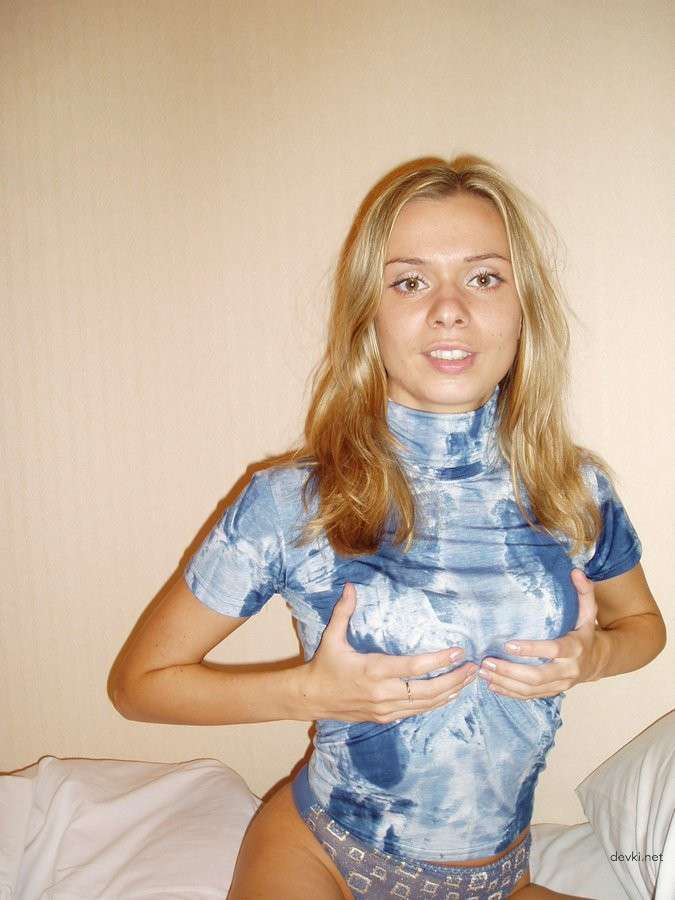 Skinny Woman Amateur Porn Photos - Explicit Skinny Girl Porn Pics