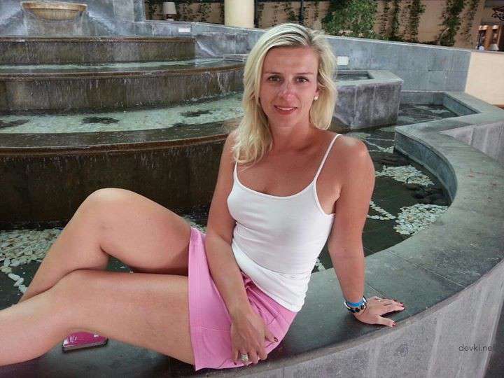 Mature Amateur Sex Lover Exposed in Explicit Porn Photos