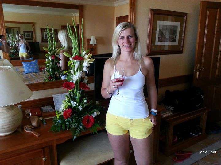 Mature Amateur Sex Lover Exposed in Explicit Porn Photos