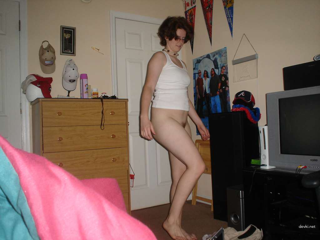 Nude Freckled Amateur Exposed in Explicit Porn Pics