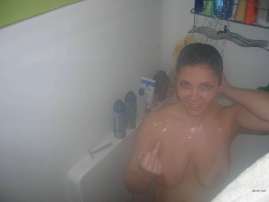 Hot Summer Family Couple Amateur Porn Pics Part 2: Explicit Outdoor Sex