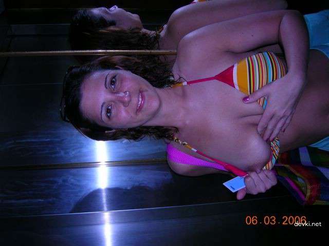 Hot Summer Family Couple Photo Report (Part 6): Explicit Homemade Porn Pics