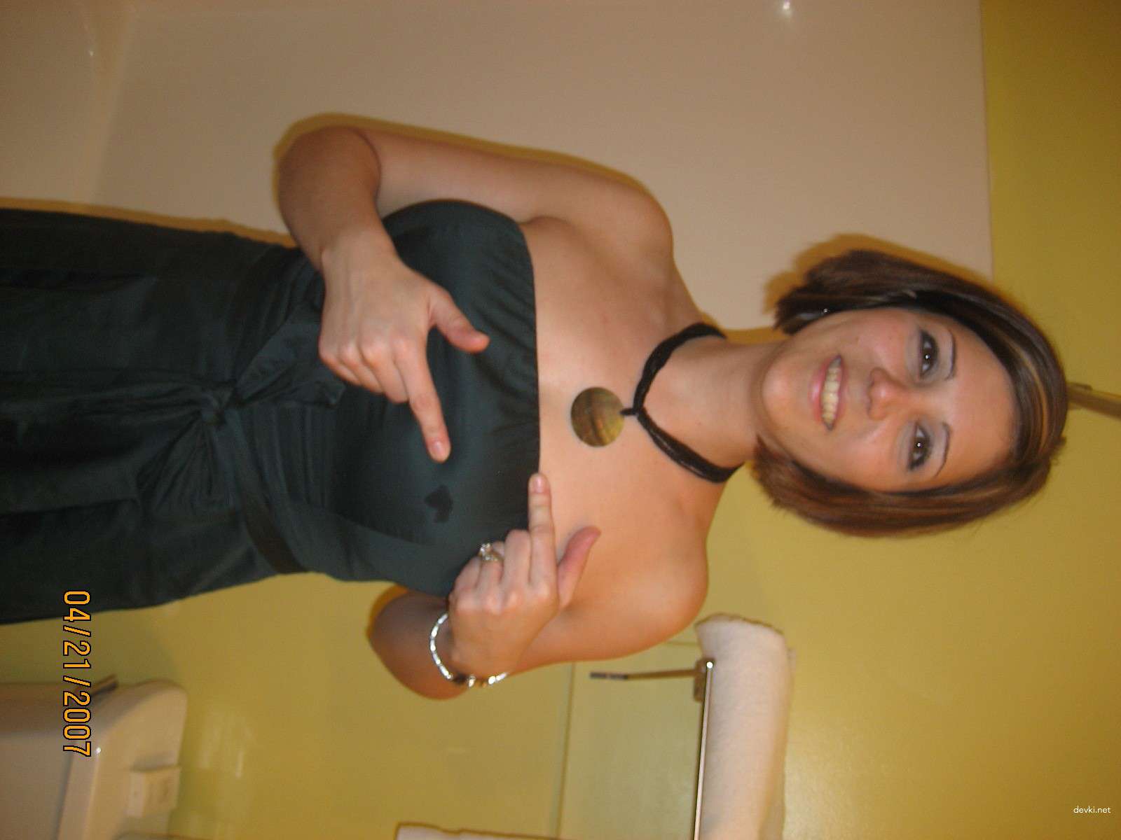 Hot Summer Family Couple's Explicit Photo Diary Part 7: Amateur Porn