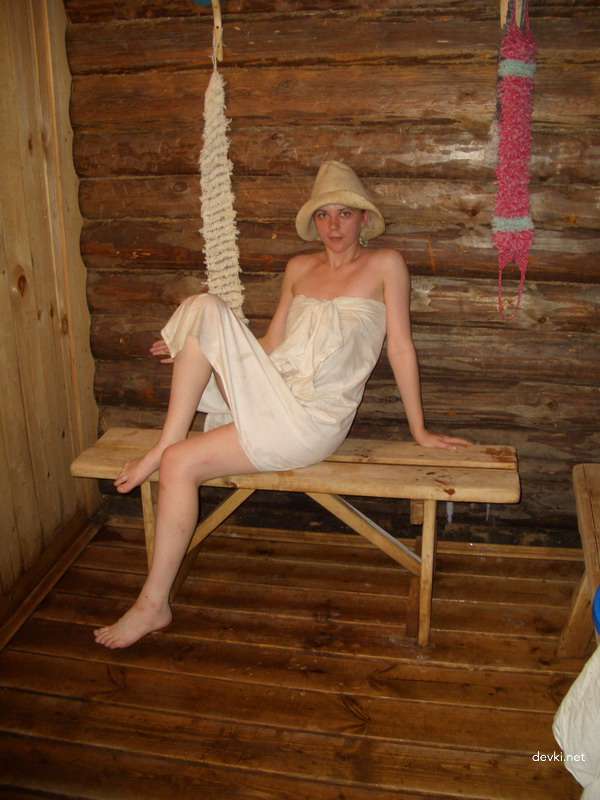 Naked Wife in Sauna: Explicit Amateur Photo Collection