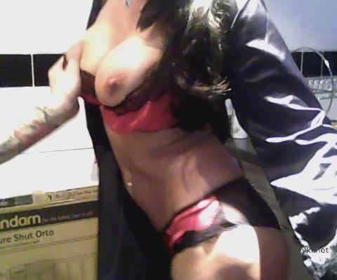 Seductive Lady Amateur Porn Photo - Explicit and Raw XXX Content