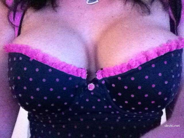 Seductive Lady Amateur Porn Photo - Explicit and Raw XXX Content