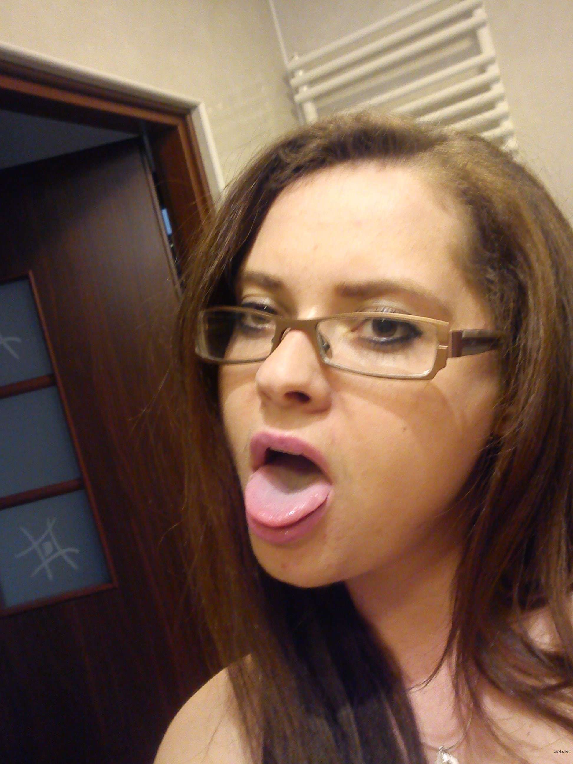 Amateur Babe Fills Herself with Everything - Explicit Photo Collection