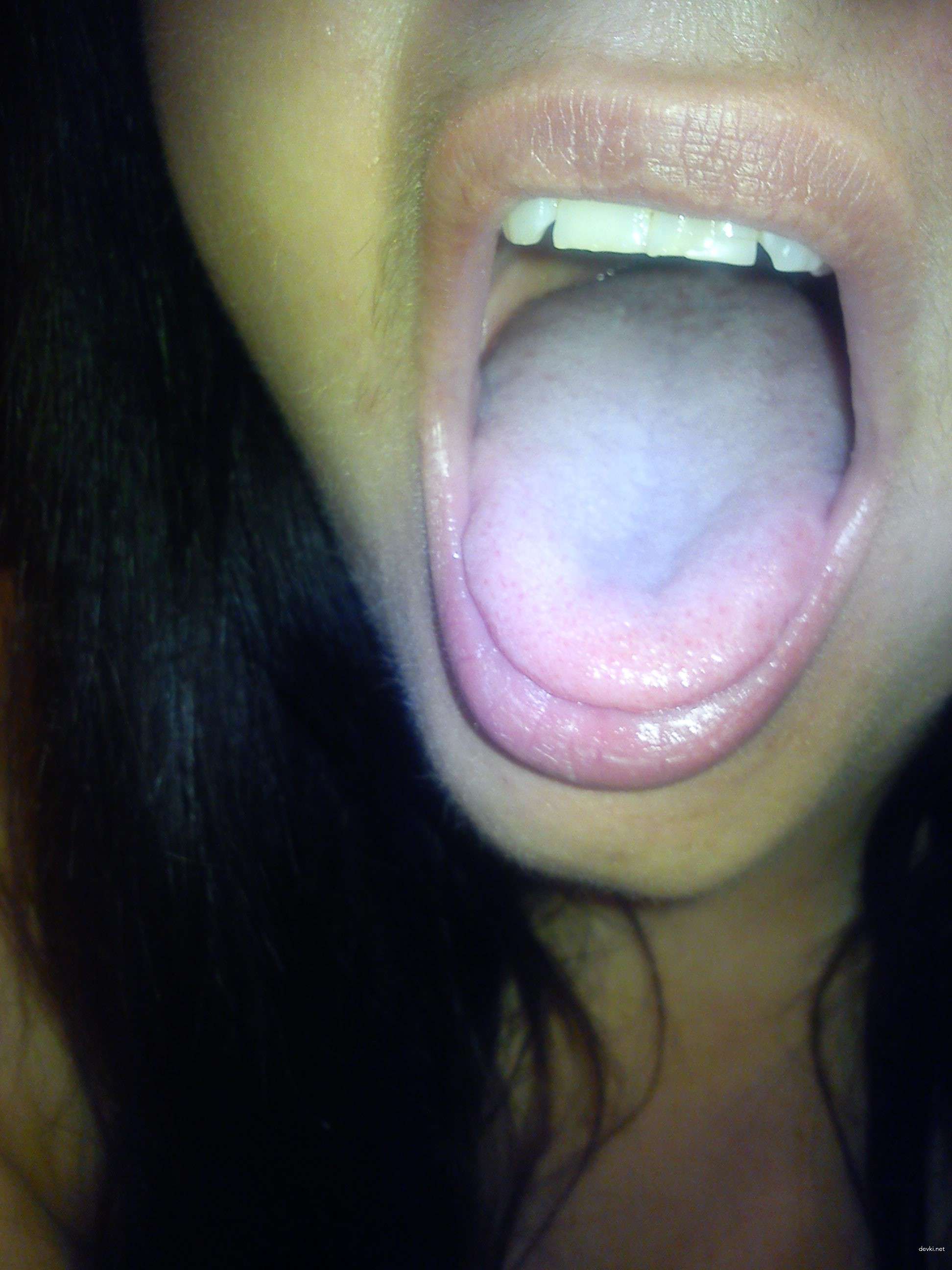 Amateur Babe Fills Herself with Everything - Explicit Photo Collection