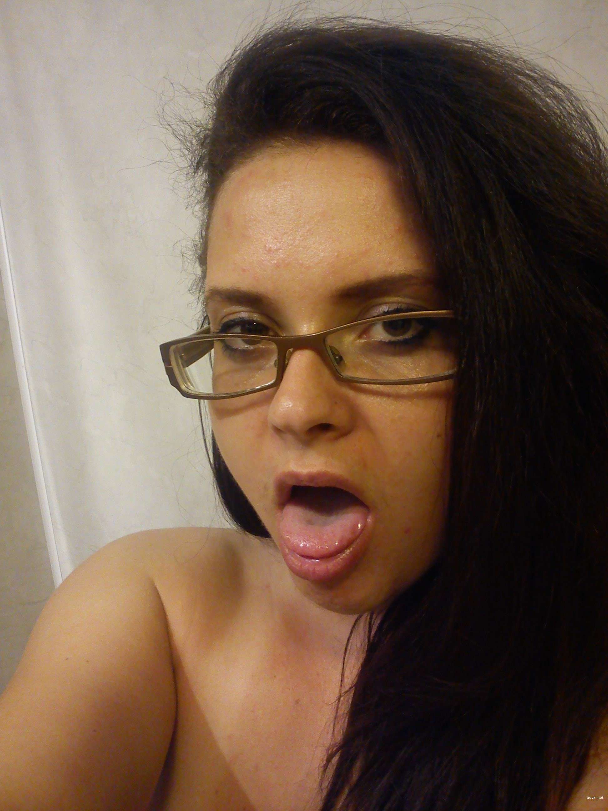 Amateur Babe Fills Herself with Everything - Explicit Photo Collection