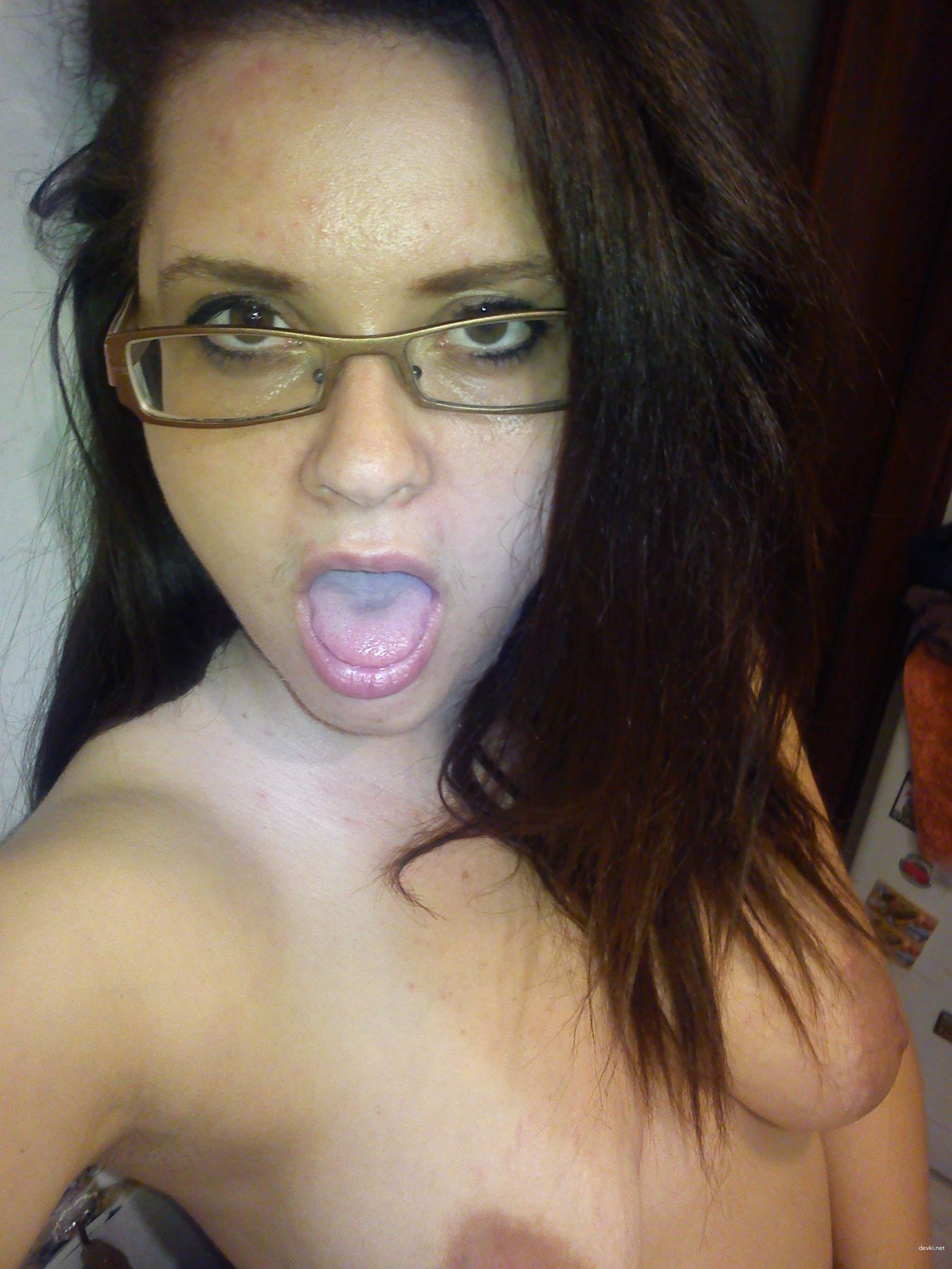 Amateur Babe Fills Herself with Everything - Explicit Photo Collection