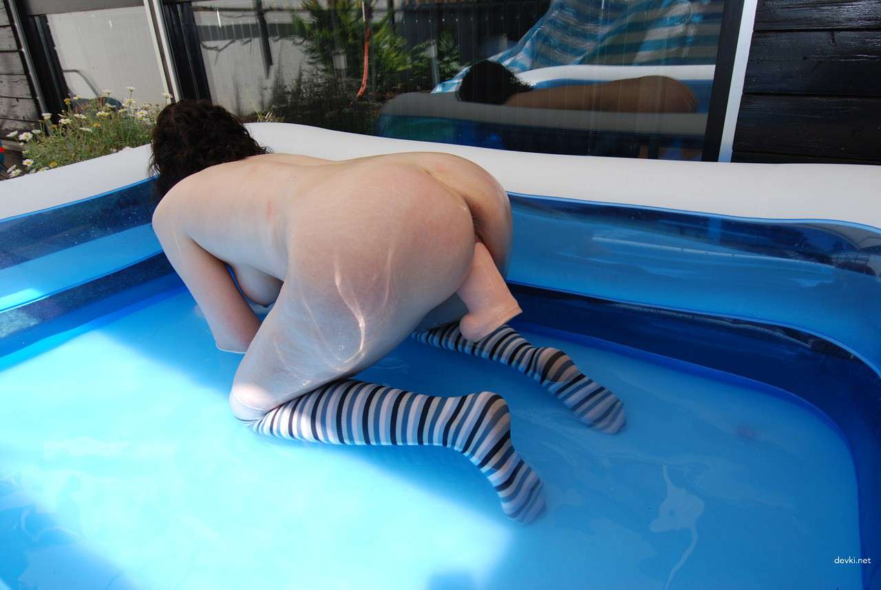 Big Booty Amateur Woman Part 1: Explicit Photos for XXX Lovers