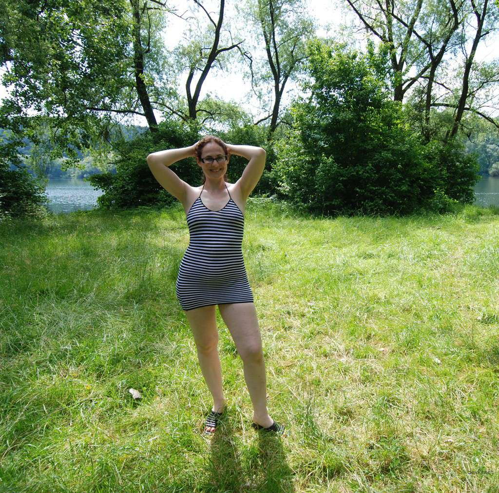 Big Booty Woman Amateur Porn Part 3: Explicit Photos