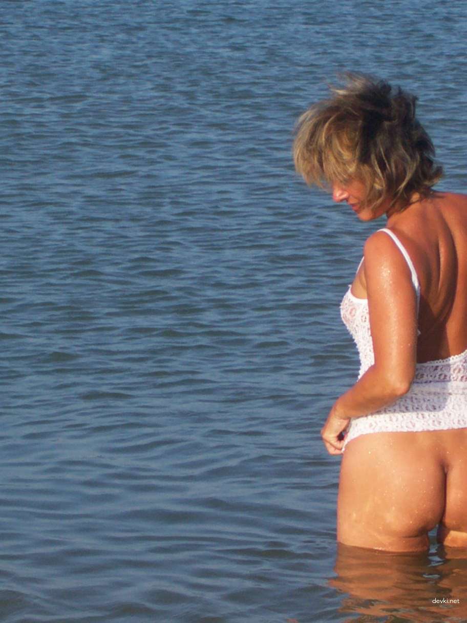 Mature Woman Amateur Porn Photos Part 5: Explicit and Unfiltered!