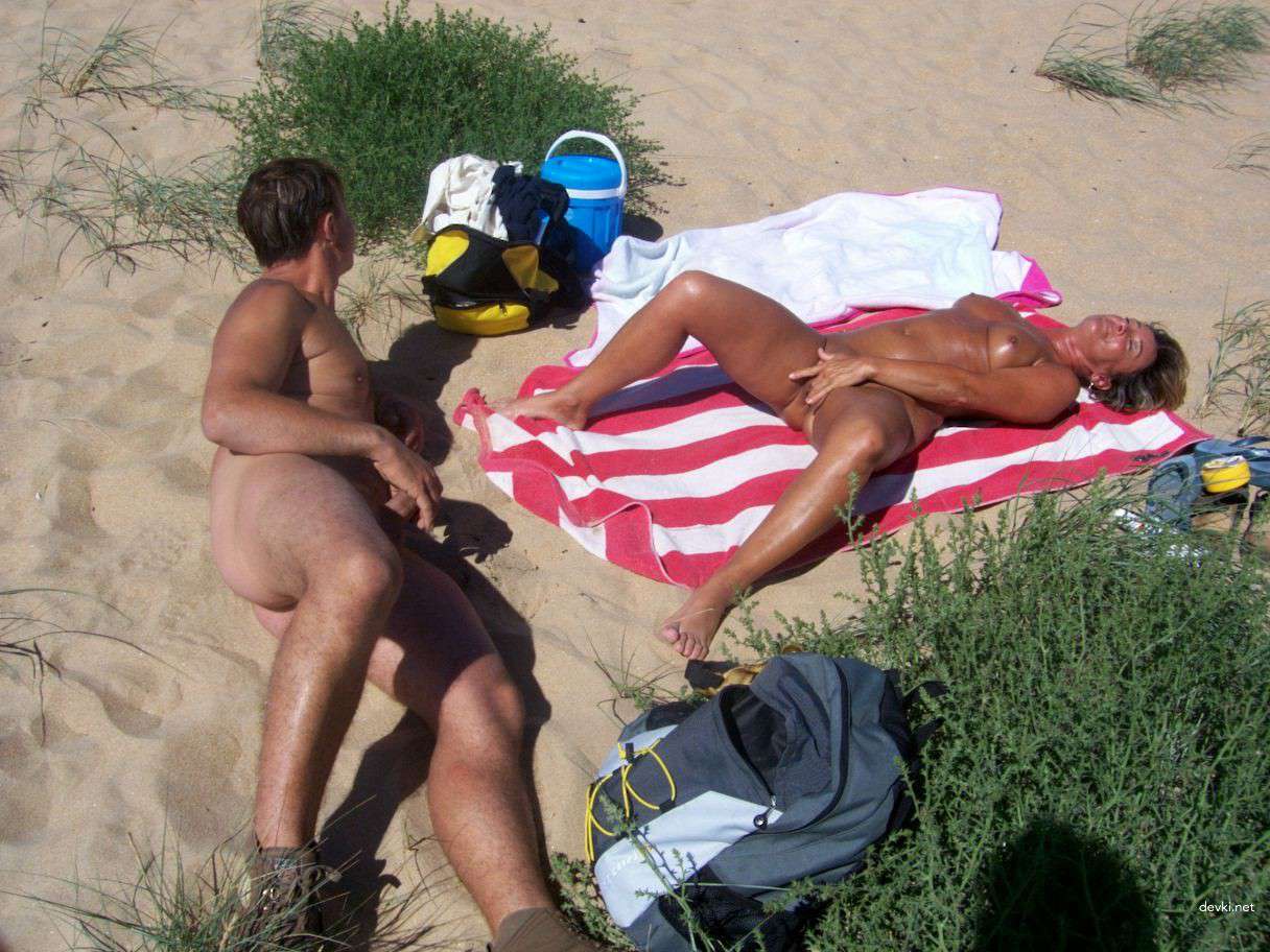 Mature Woman Amateur Porn Photos (Part 6): Explicit MILF Action