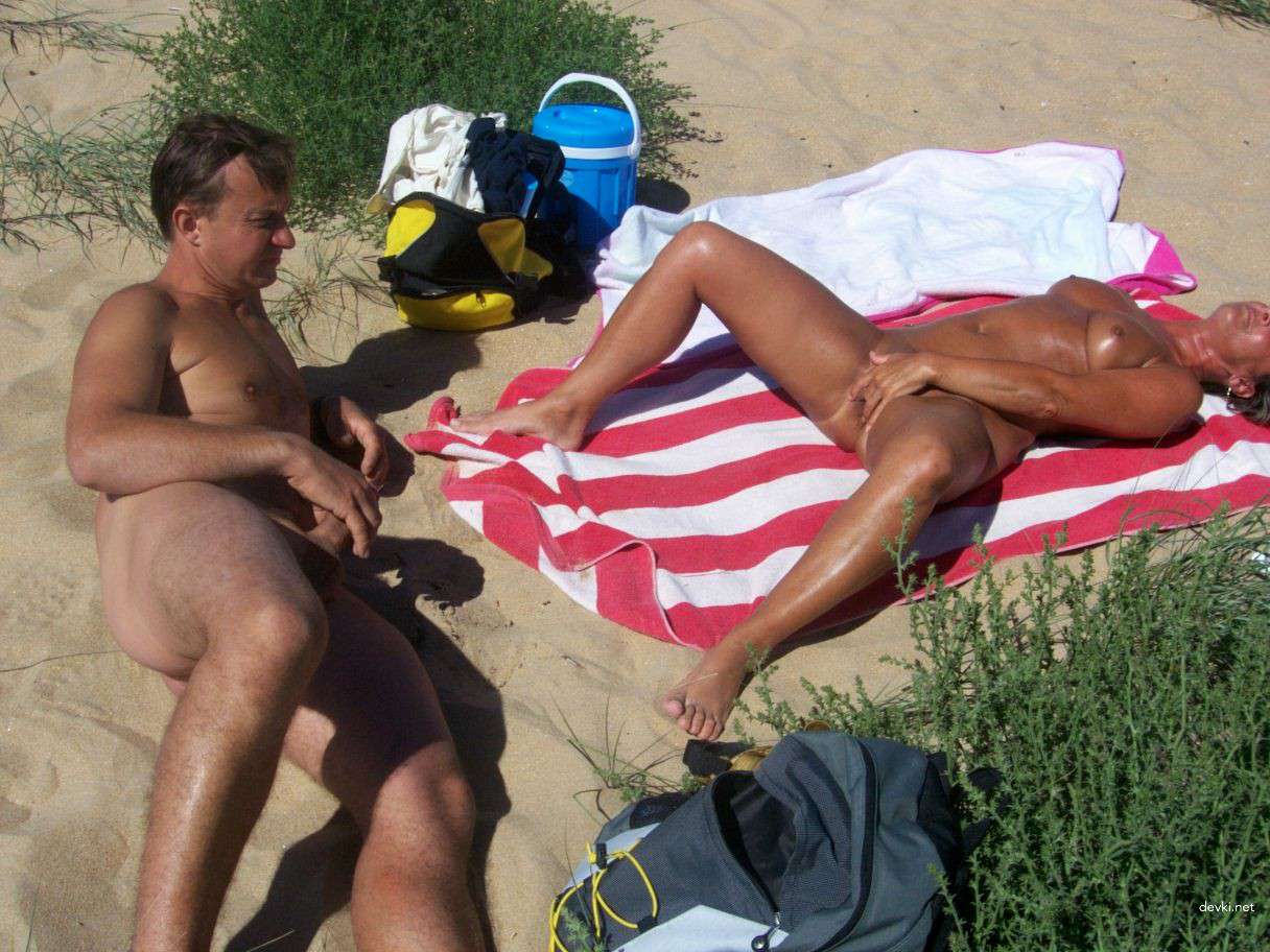 Mature Woman Amateur Porn Photos (Part 6): Explicit MILF Action