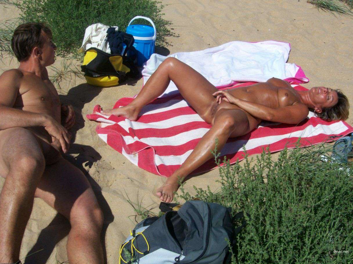 Mature Woman Amateur Porn Photos (Part 6): Explicit MILF Action