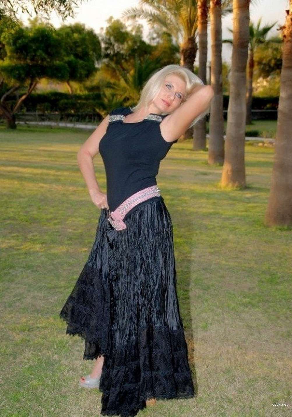 Seductive Blonde Amateur Porn Photos - Explicit XXX Content!